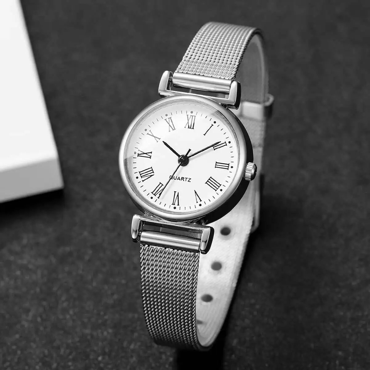 1/2 ชิ้นแฟชั่นผู้หญิงนาฬิกาลำล - Mesh Stainless Strap บทวิจารณ์และราคา