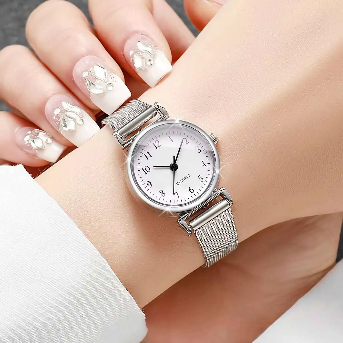 1/2 ชิ้นนาฬิกาแฟชั่นผู้หญิงสาย - Mesh Stainless Strap บทวิจารณ์และราคา